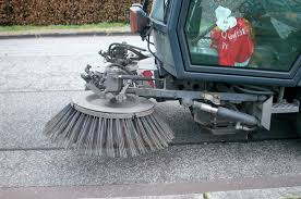 Servizio di pulizia, spazzamento e sfalcio lungo le strade urbane compreso le borgate di Cirras e Corte Baccas - inizio servizio lunedì 20 aprile 2026